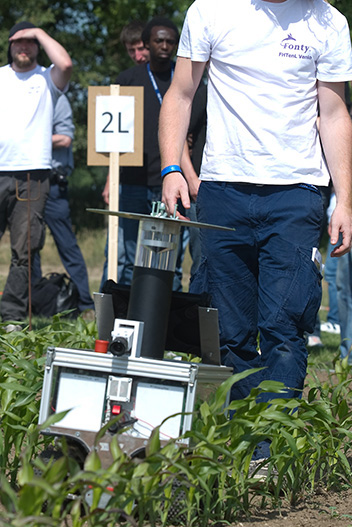 Field_Robot_Event_400_600px